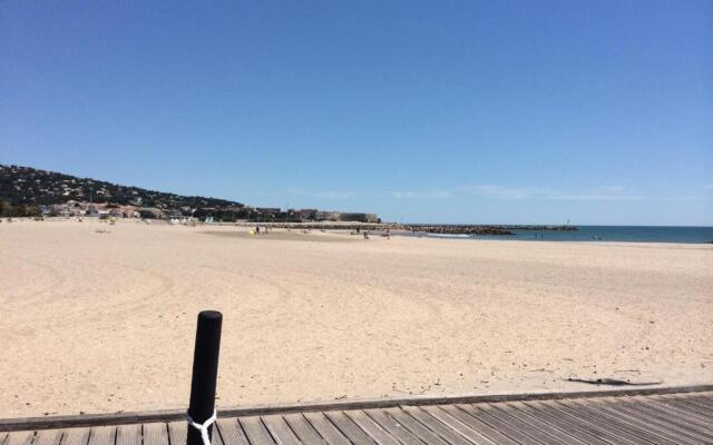 Appartement Sète, 2 pièces, 4 personnes - FR-1-338-358