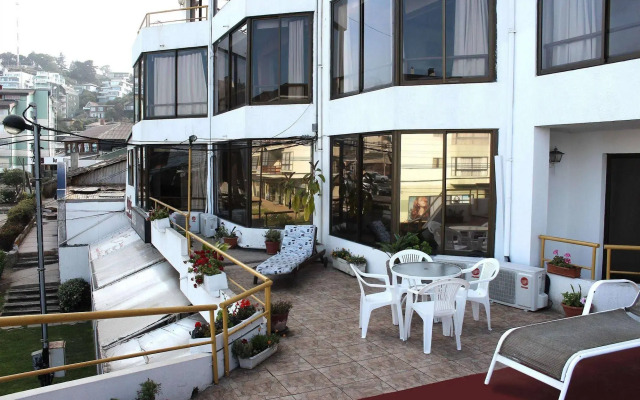 Piero's Hotel
