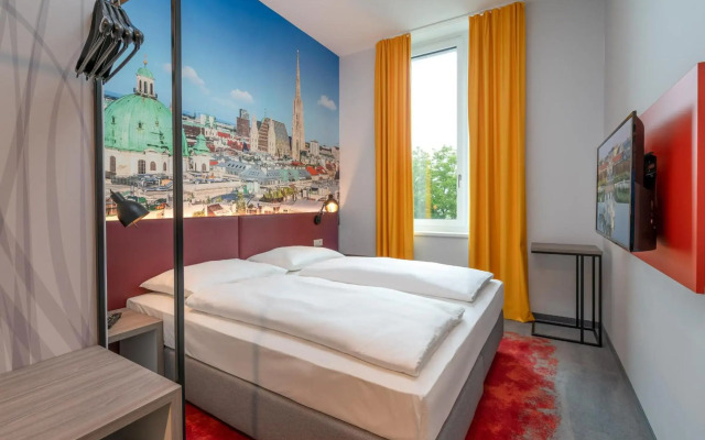 Campanile Vienna South