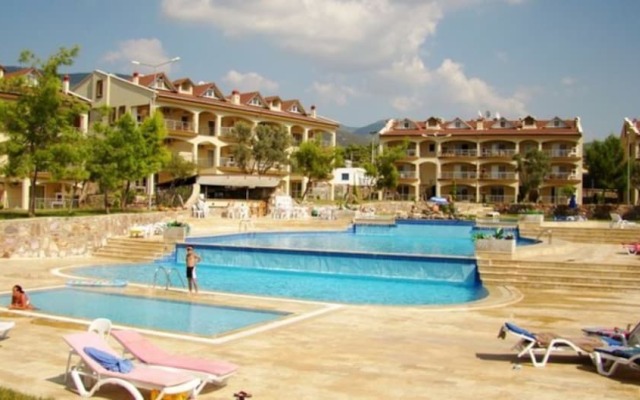 Yasmin Garden Aparts and Villas
