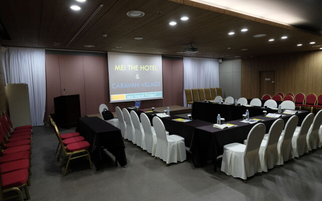 AVA Hotel Jeju Hamdeok