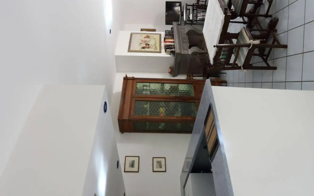 Ambrosio Relais