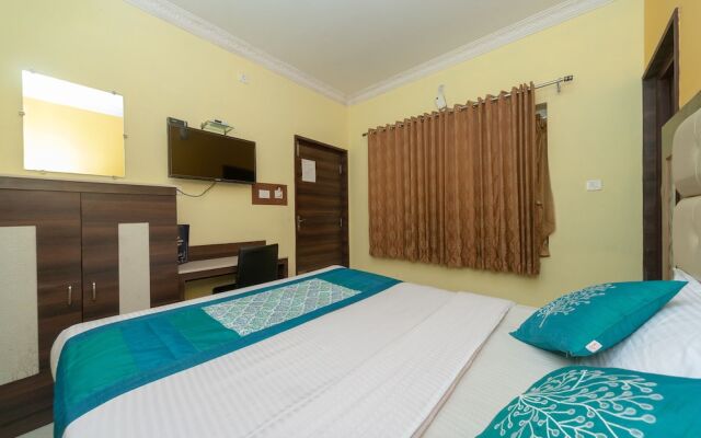OYO 7987 Hotel Carnation
