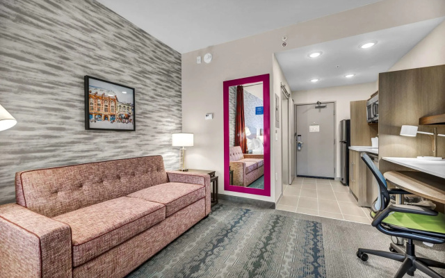 Home2 Suites by Hilton Raleigh West Lenovo Center