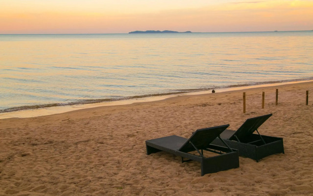 SEAnery Beach Resort