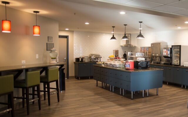 Country Inn & Suites by Radisson, Baxter, MN