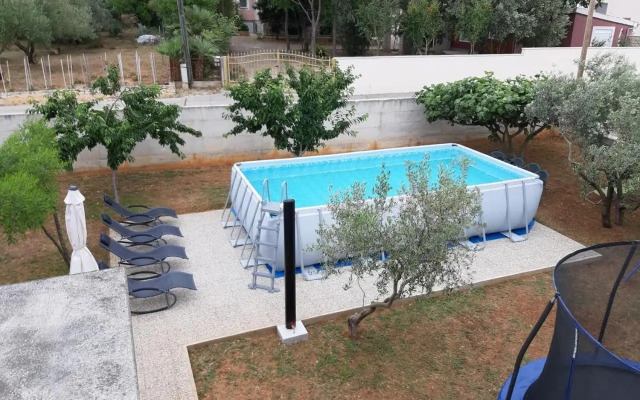 Apartment Ante