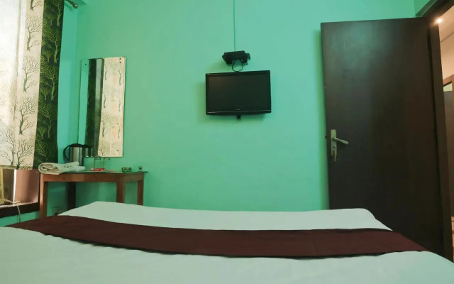 Hotel Shaurya