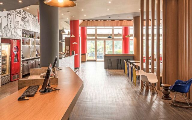 ibis Tamboré