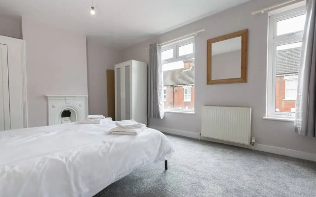4 Bedroom House in Popular Park Area