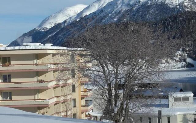 Zentrale gemütliche Wohnung St Moritz A212