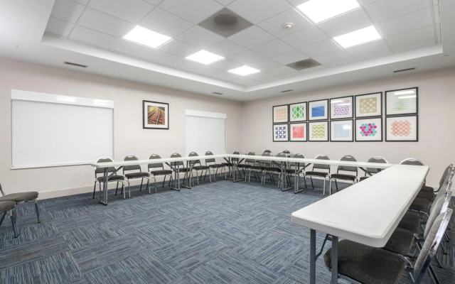Holiday Inn Express & Suites Lagrange I-85 by IHG