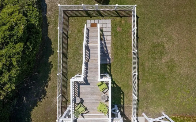 Duneside 6 Bedroom Home by RedAwning