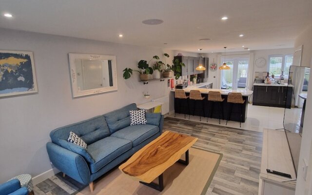 Charming 3-bed House in Newquay