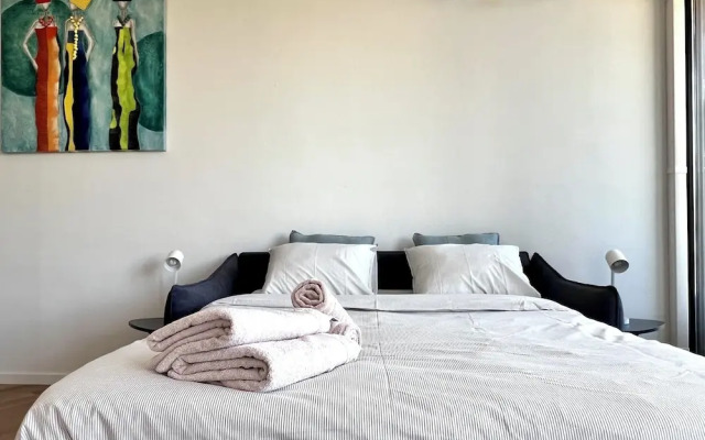 Cozy fully equipped center Liege for 4