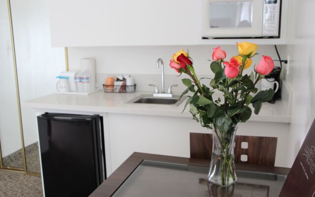 Capri Laguna on the Beach