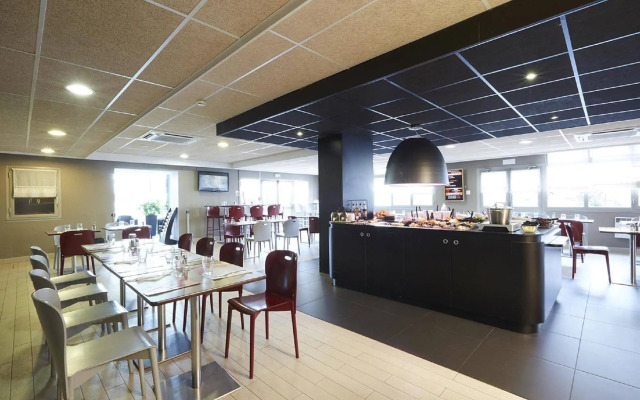 Kyriad Le Blanc Mesnil