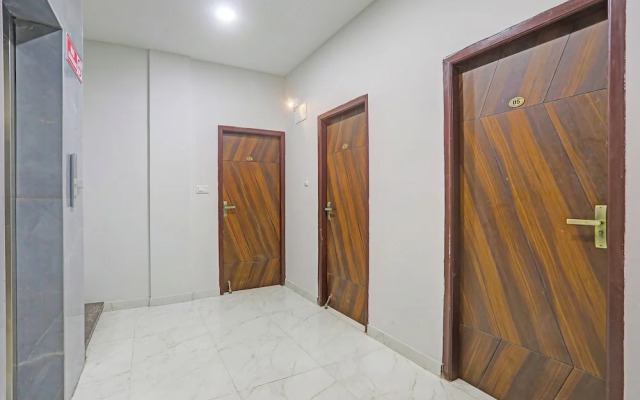 Fabhotel Bluemoon Residency
