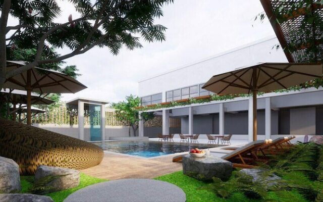 Yani Hotel