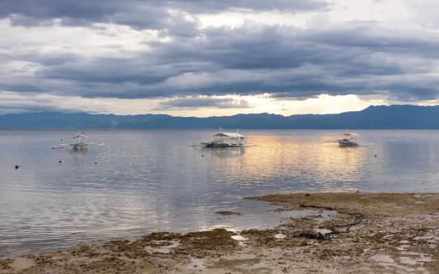 Pescadores Suites Moalboal