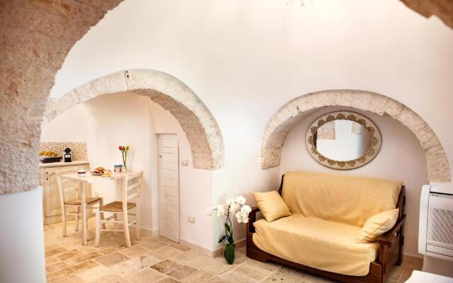 Trullo Giardino Fiorito