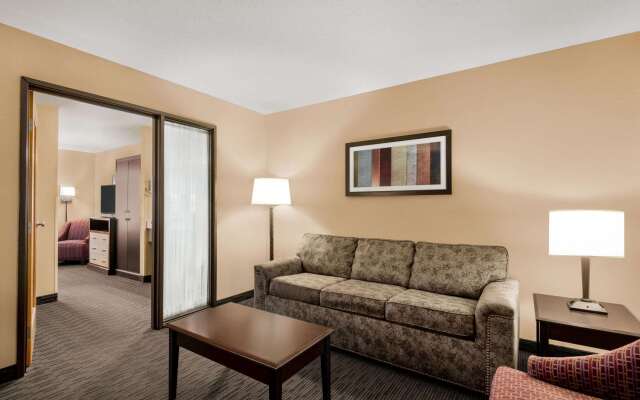 AmericInn by Wyndham Detroit Lakes