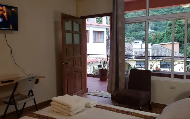 Jabel Tinamit Hotel & Villas
