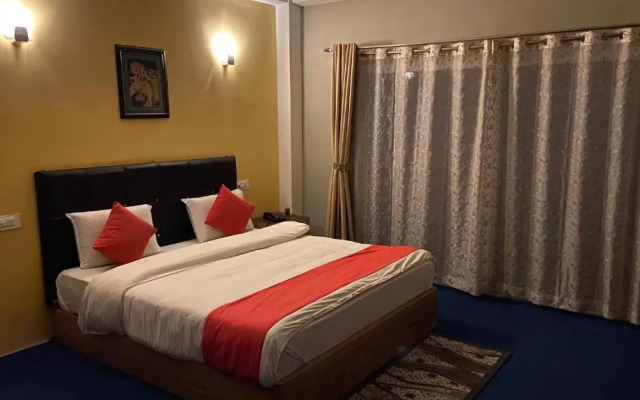 SPOT ON 90994 New Hidden Gem Residency