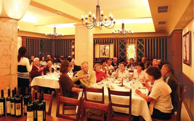 Todoroff Wine Residence