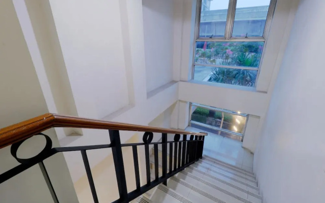 Mutiara Suites