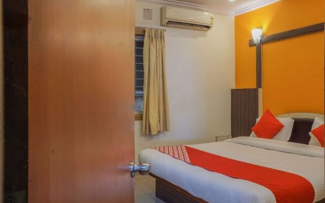 OYO Flagship 24766 Hotel Sonai Palace