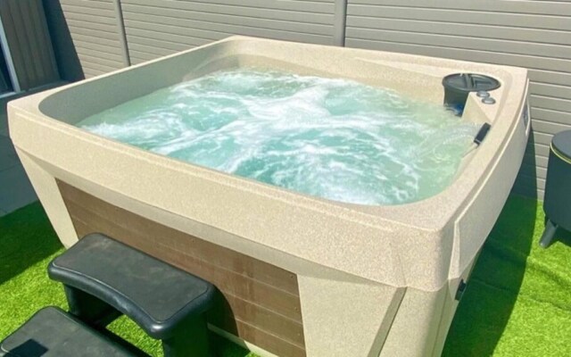 Lushness Lodge Hot Tub Lodge in Morpeth, England