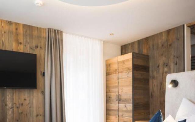 Schuischta Mountain Apartments