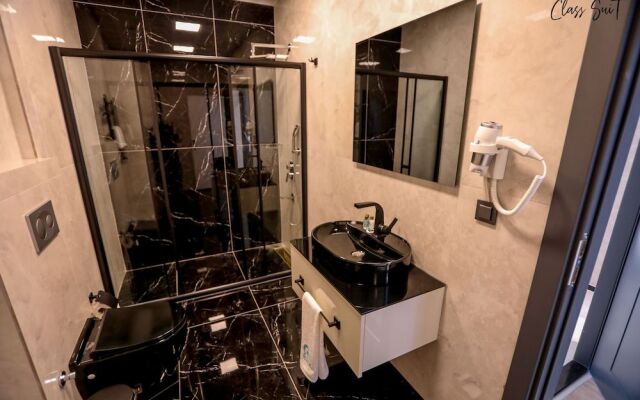 Class Suit Hotel