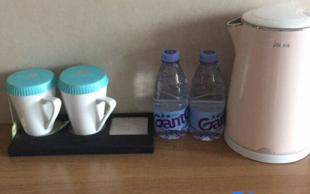 Sweetome Vacation Rentals (Beihuan Ranjiaba Shizishan Park)