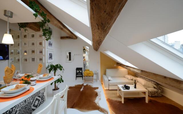 B4DF Peace & Love in París