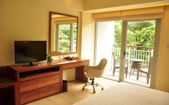 Pico Sands Hotel