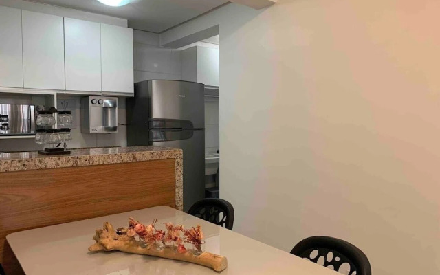 Apto 2 Q ao lado do Hospital Premium