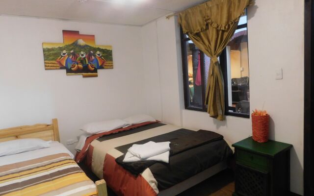 Friends Hotel & Rooftop - Historic Center & Museums