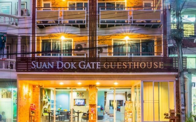 Suan Dok Gate Guesthouse