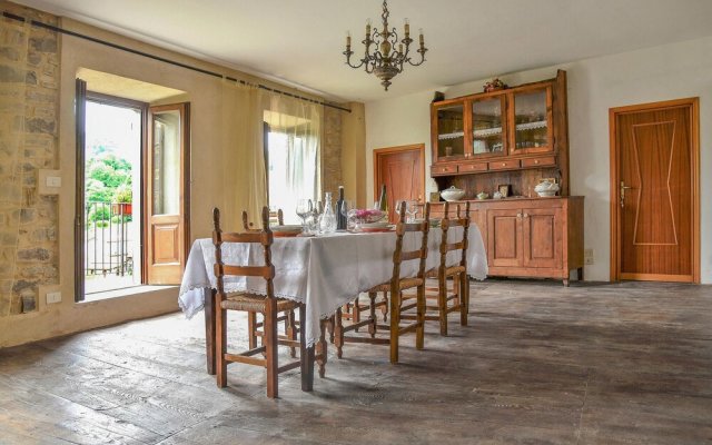Awesome Home in Nicciano With 5 Bedrooms, Wifi and Outdoor Swimming Pool