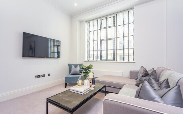 Palace Wharf Apartments