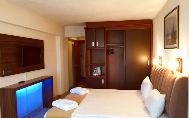 Hotel Kirci Thermal & Spa