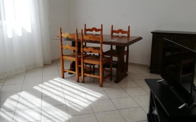 Là Mì Cà