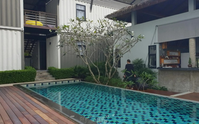 Us Hostel