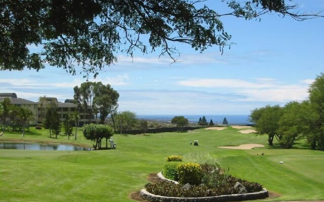 Condo With Great Sunsets and Golf Course Views