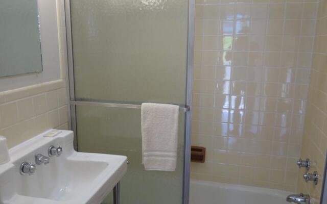 Red Carpet Inn Ilion