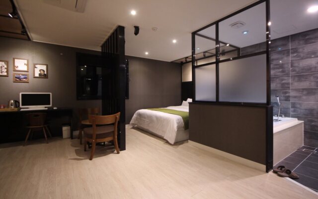 MU Hotel