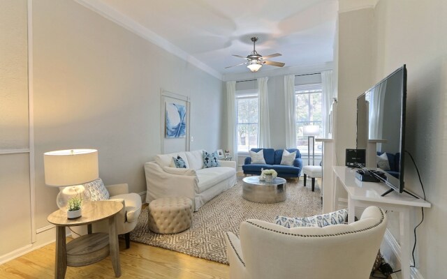 Gallery Stays - Parkside Manor