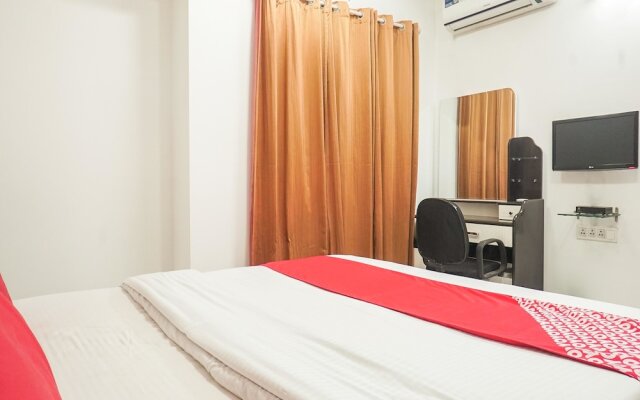 Hotel FC 16 Suites By OYO Rooms